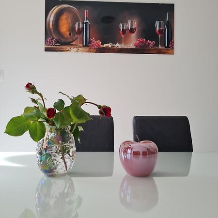 וולה לוקה Apartman Tessa מראה חיצוני תמונה