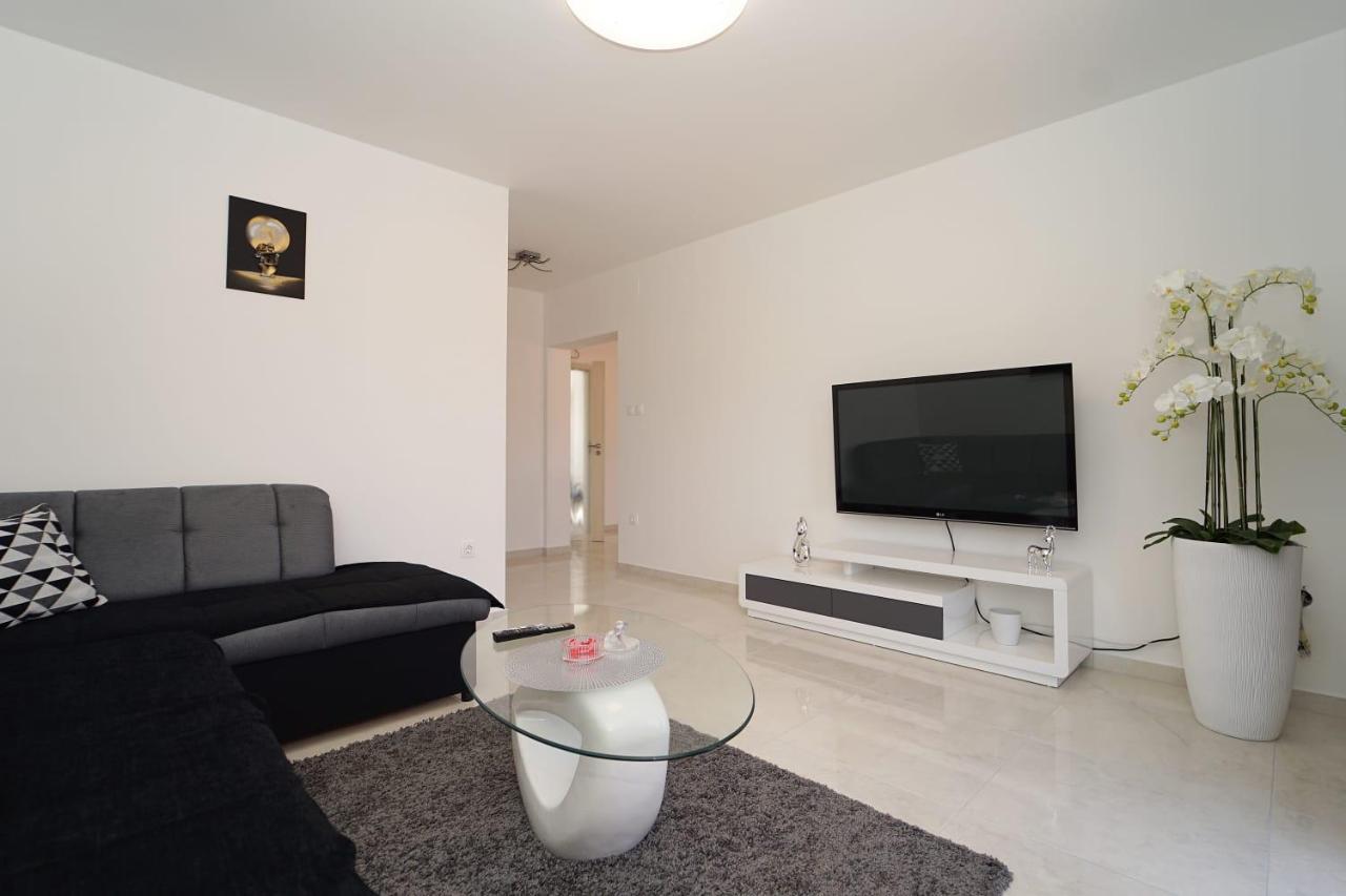 וולה לוקה Apartman Tessa מראה חיצוני תמונה