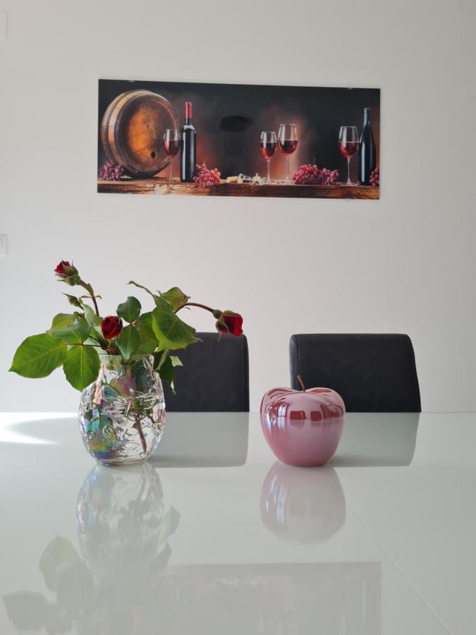 וולה לוקה Apartman Tessa מראה חיצוני תמונה