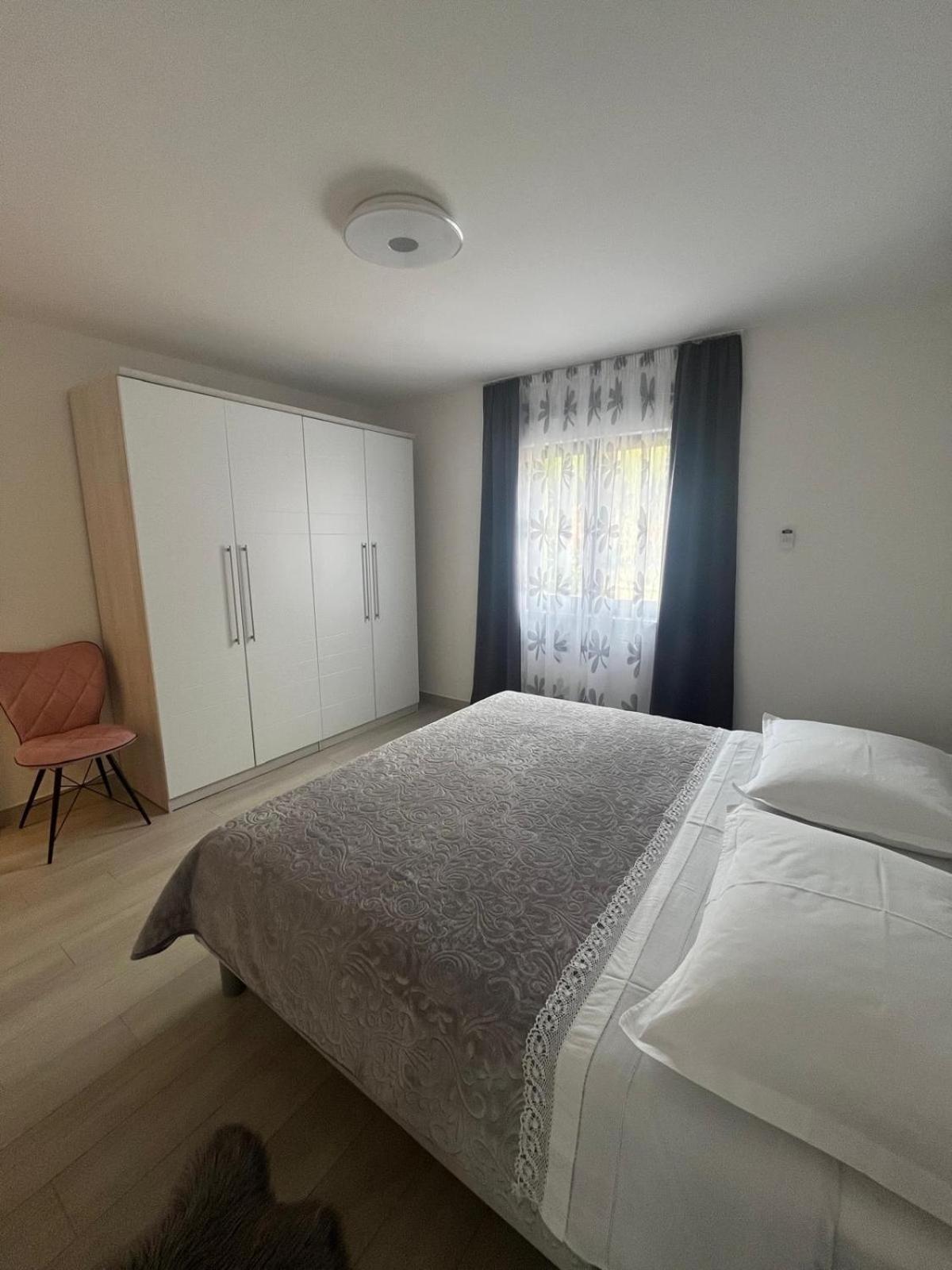 וולה לוקה Apartman Tessa מראה חיצוני תמונה